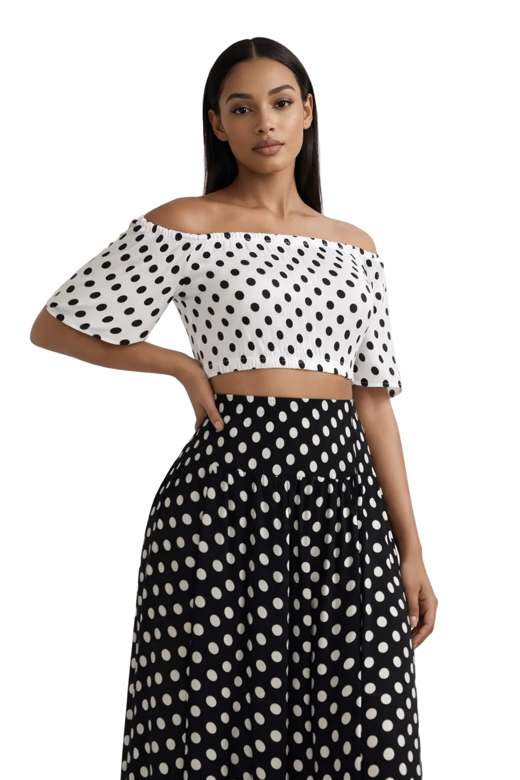 Czarno-biały komplet w grochy top hiszpanka i spódnica maxi