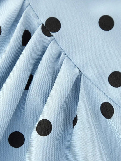 Jasnoniebieski komplet w grochy crop top i spódnica midi